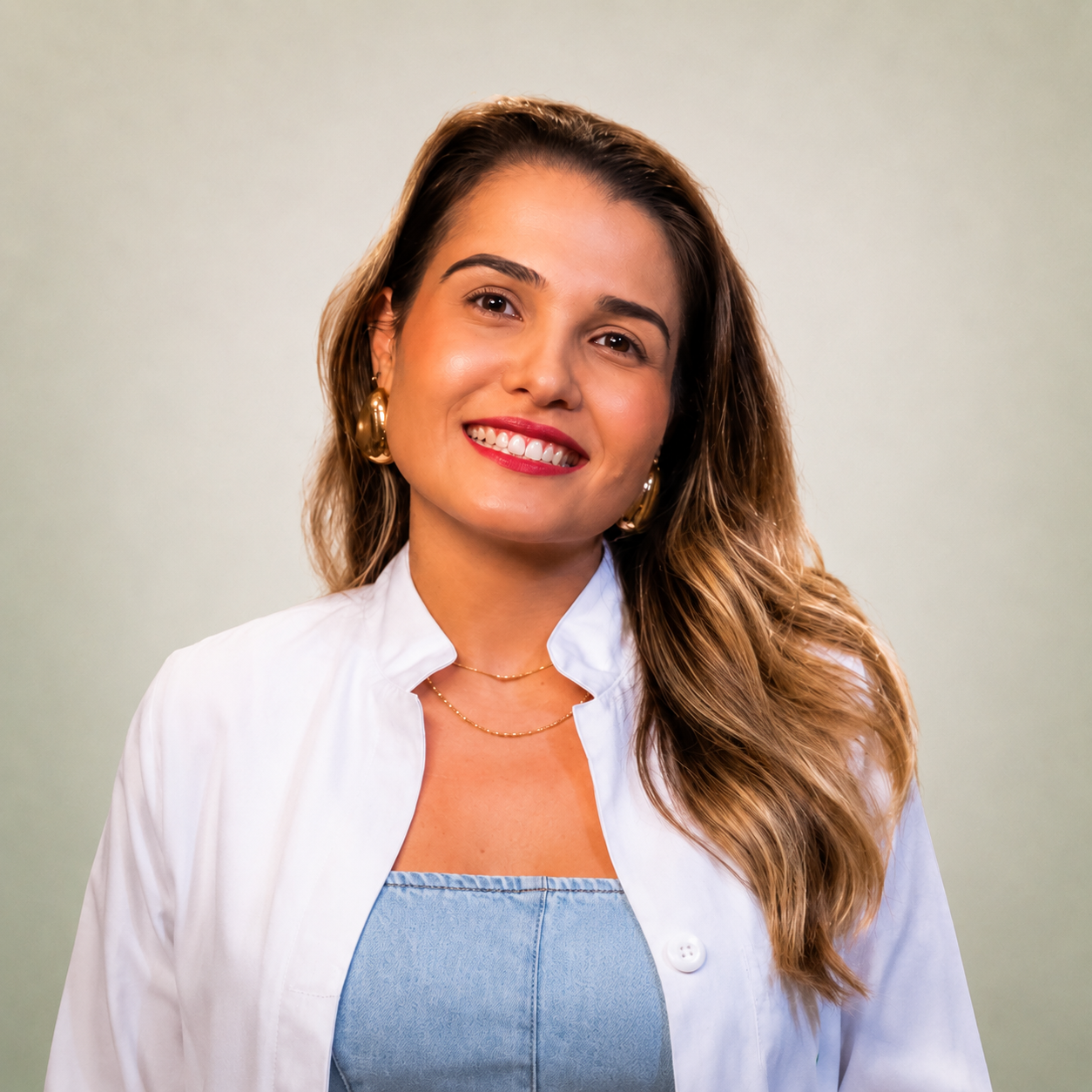 Dra. Loiane Letícia